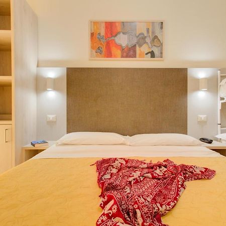 Hotel Reyt Rimini Dış mekan fotoğraf