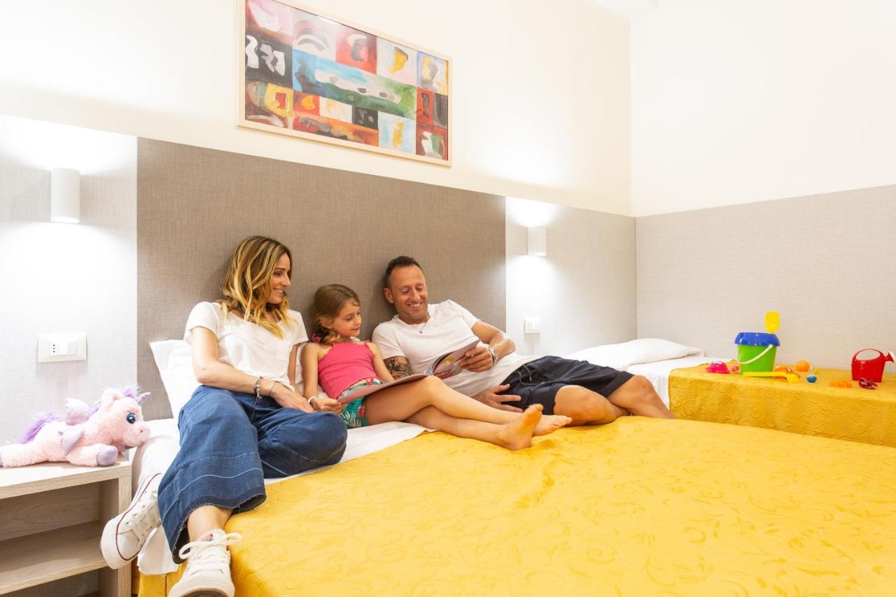 Hotel Reyt Rimini Dış mekan fotoğraf