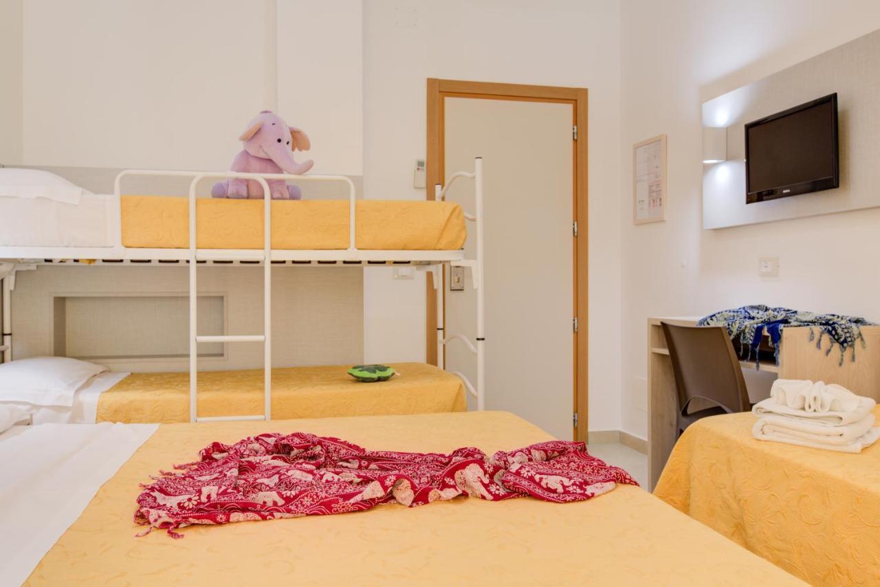 Hotel Reyt Rimini Dış mekan fotoğraf