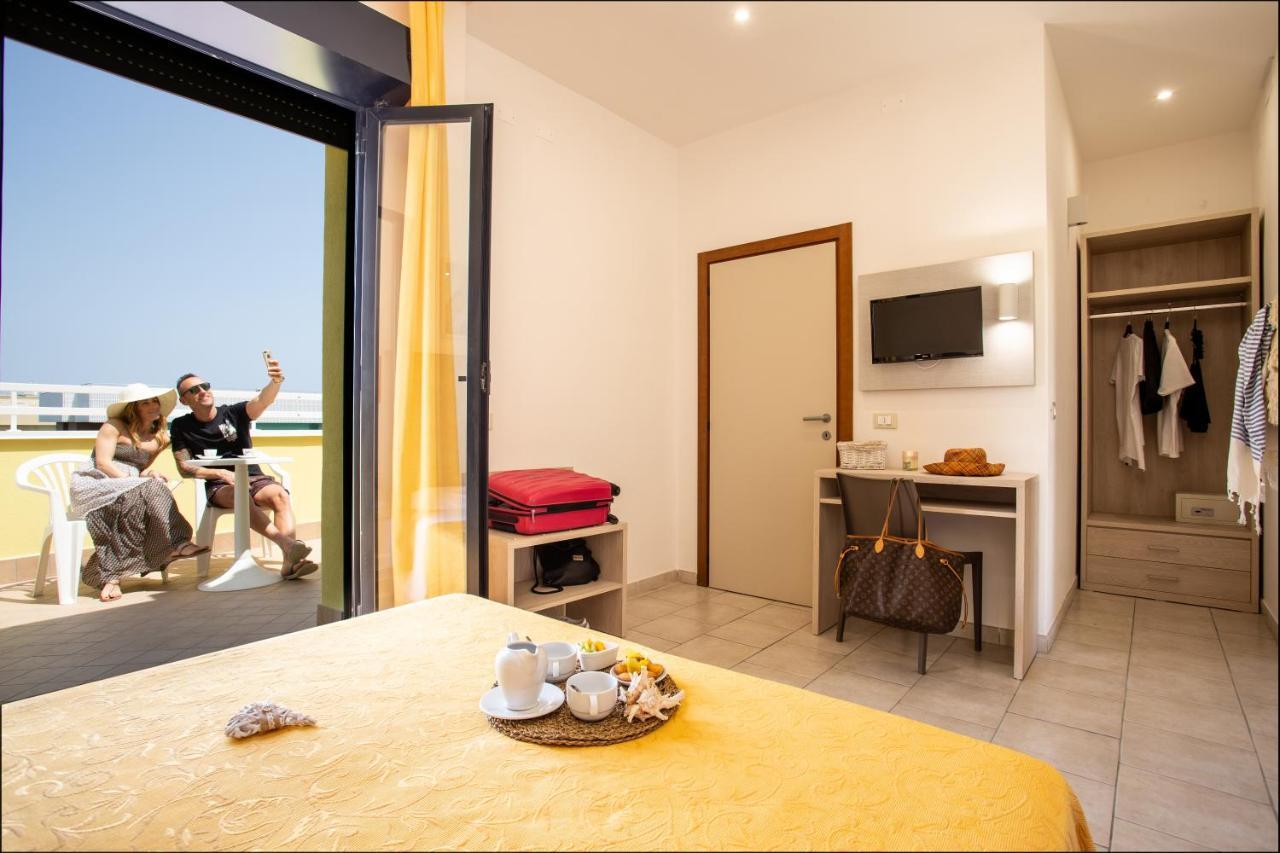 Hotel Reyt Rimini Dış mekan fotoğraf
