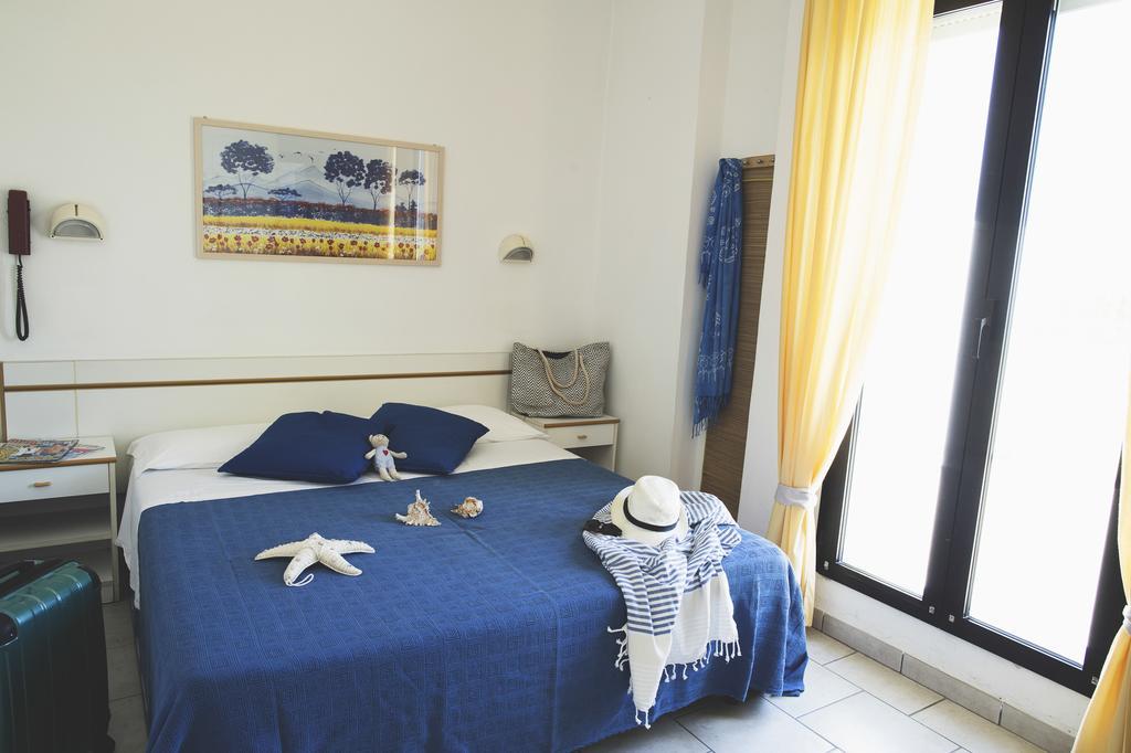 Hotel Reyt Rimini Dış mekan fotoğraf