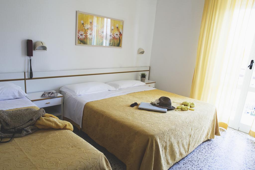 Hotel Reyt Rimini Dış mekan fotoğraf